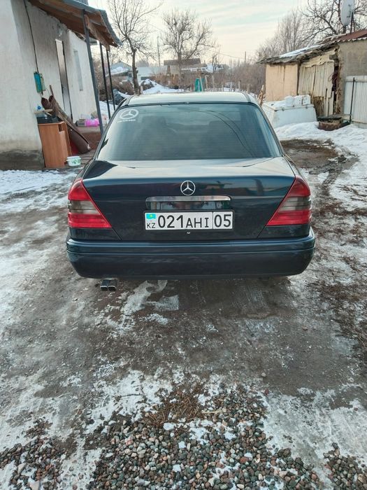 Продам машину срочно