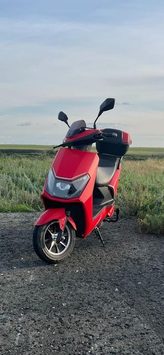 Електро скутер 250 тыщ торг