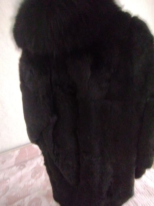 Продам шубу из кролика