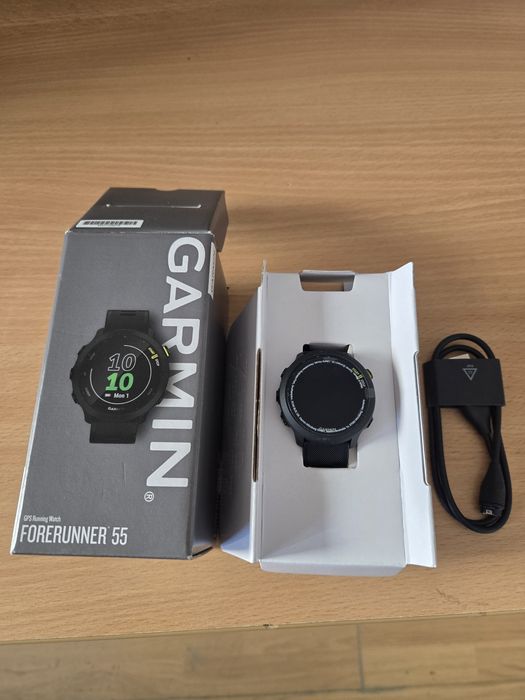 Ceas inteligent NOU Garmin Forerunner 55 , negru