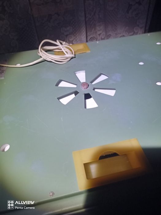 Incubator automat producție rusească