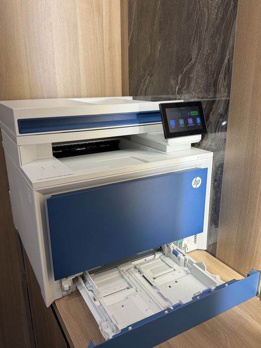 Продам принтер HP Color LaserJet Pro MFP 4303fdw