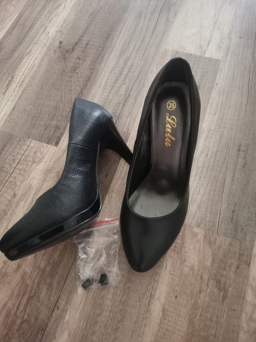 Pantofi de ocazie noi