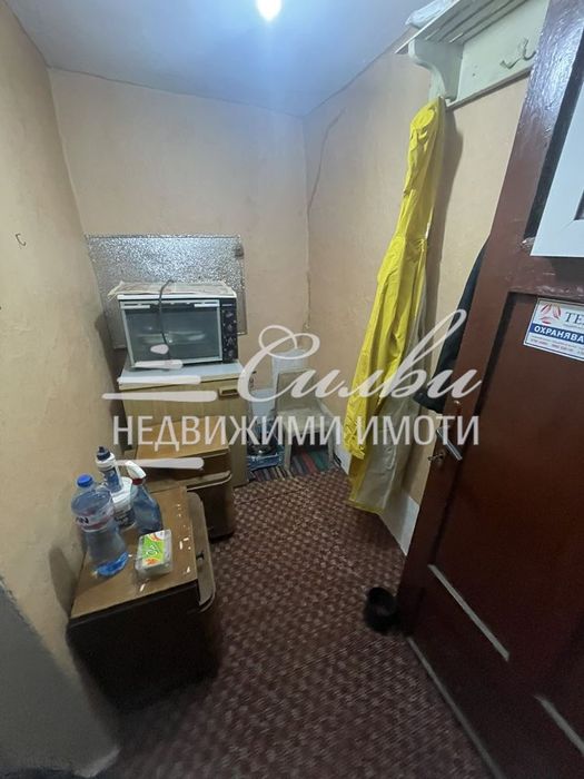 Продава се Етаж от къща в Шумен, Томбул джамия - 90 кв.м за 1043 €/кв.м - Снимка #4