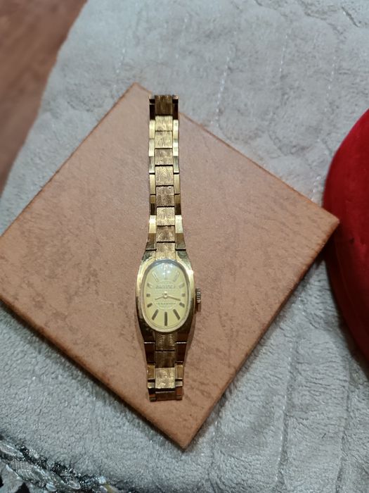 Часы механические