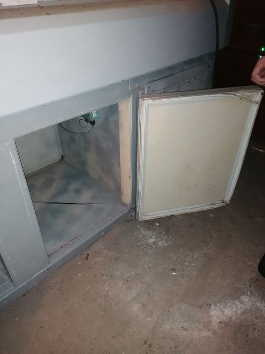 Хладилна витрина