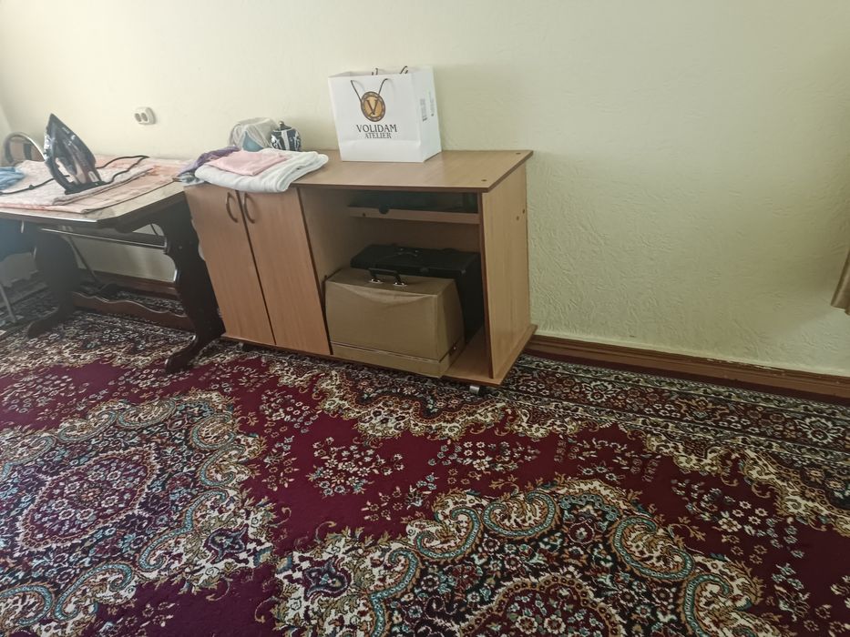 Stol Rabochi stol holati yaxwi srochna sotiladi narxi zor