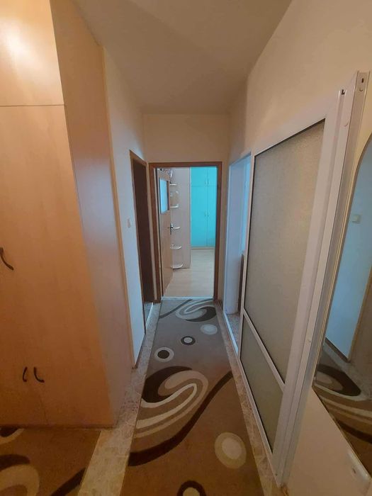 Продава се Тристаен апартамент в Омуртаг - 74 кв.м за 1144 €/кв.м - Снимка #4