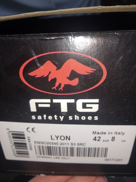 Работни Обувки нови