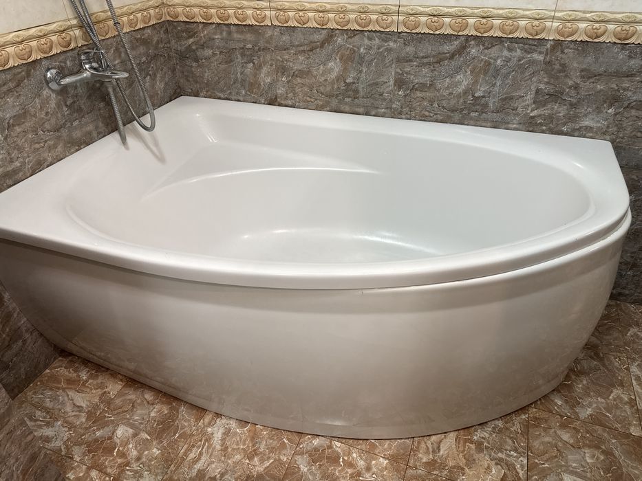 Продам ванну б/у в хорошем состоянии