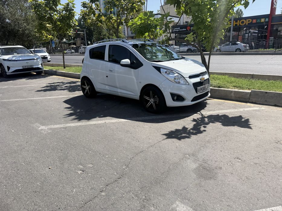 Vossen 15 Saka diska balon sotiladi
