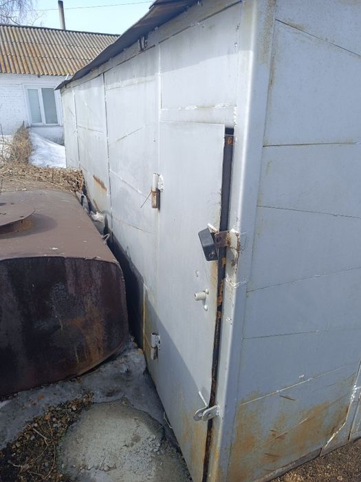 Продам железный гараж