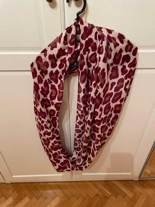 Fulare subtiri colorate mai multe modele fiecare se vand separat