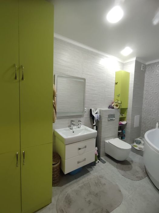 Сдам 2к кв на длительный срок