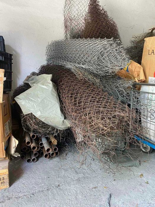 Оградa Фотоволтаици Метална Мрежа с Тръби 250 метра / 100 тръби