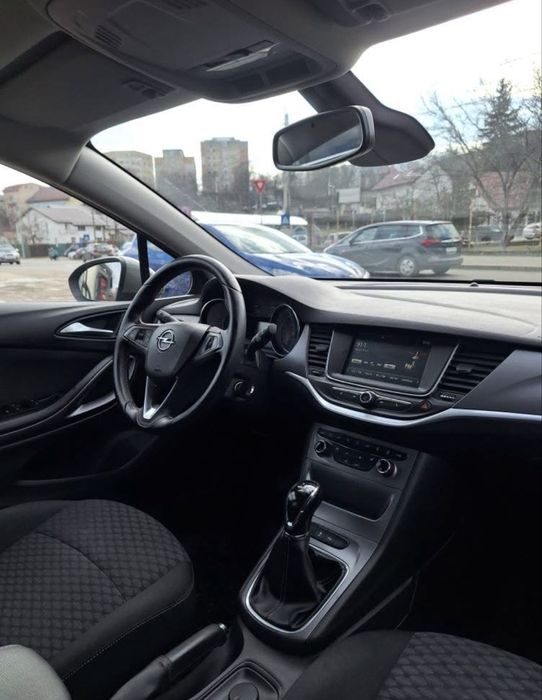 Opel Astra K 1.4 Benzină 2016 - 72.000km