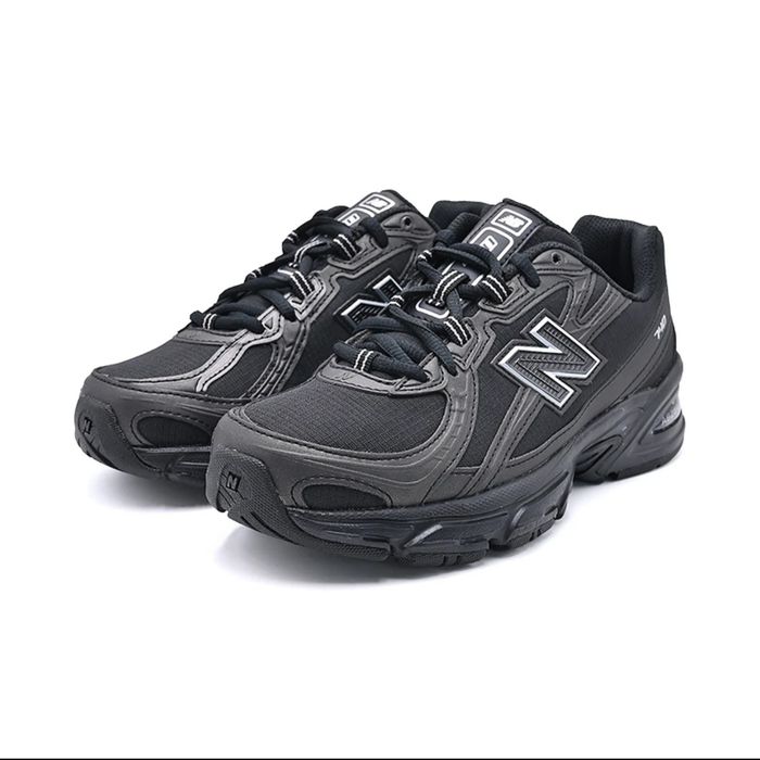 New balance 740 original