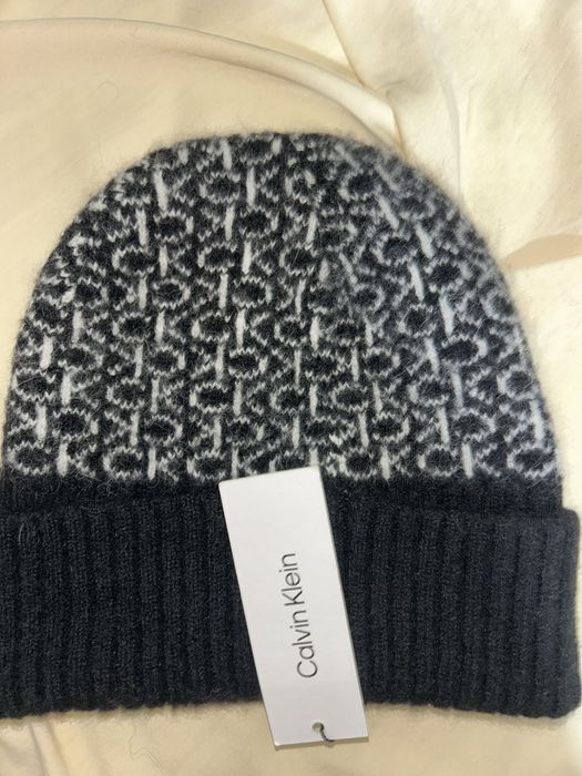 Шапка Calvin Klein