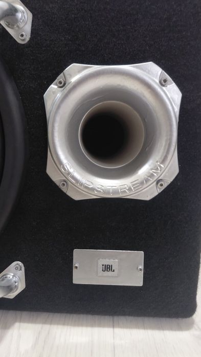 Мощный дерзкий буфер JBL Оригинал