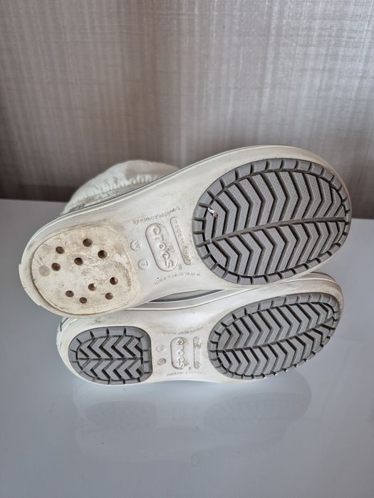 Сапоги демисезонные crocs размер w7