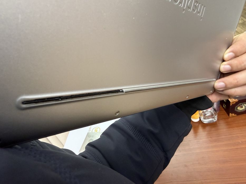 DELL Inspiron 7490/Intel Core i7-10510/8GB/512GB/14” FHD