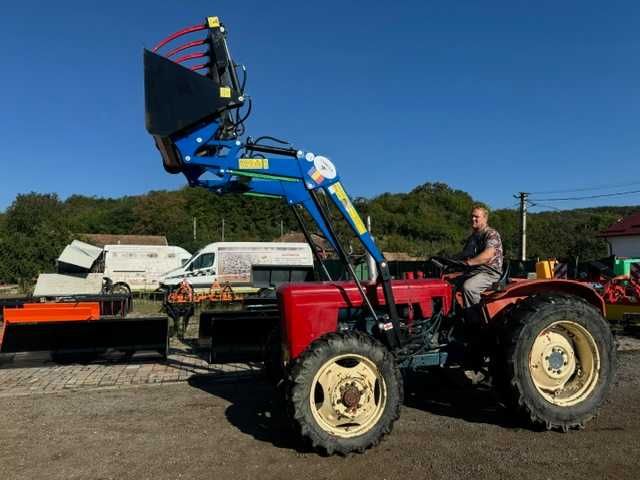 Pachet promotional Incarcator frontal - cupa si furca pt. baloti agro