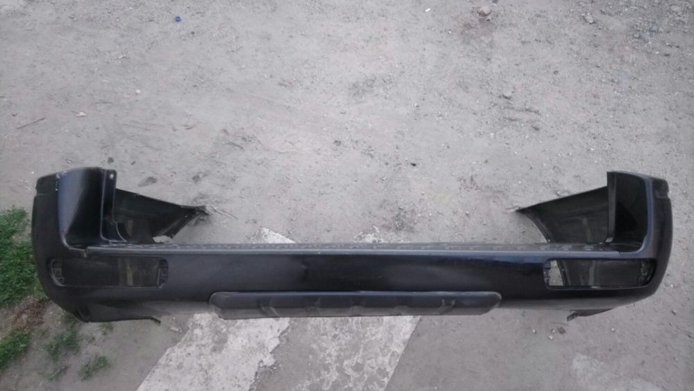 Бампер задний Mitsubishi Pajero