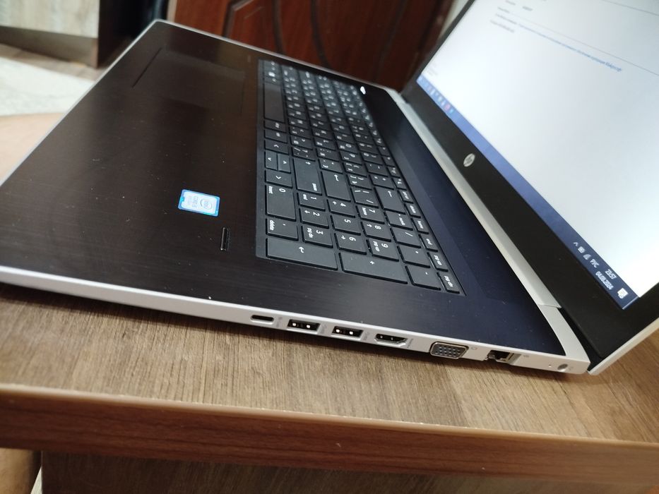 Продается ноутбук hp i5-8250U; 17" (probook)