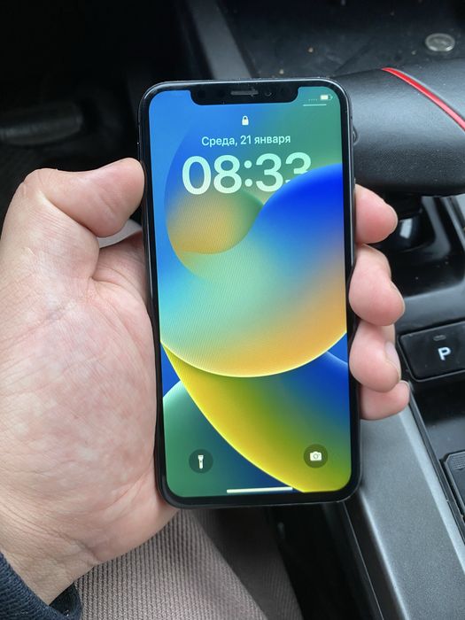 Iphone x ——-64GB