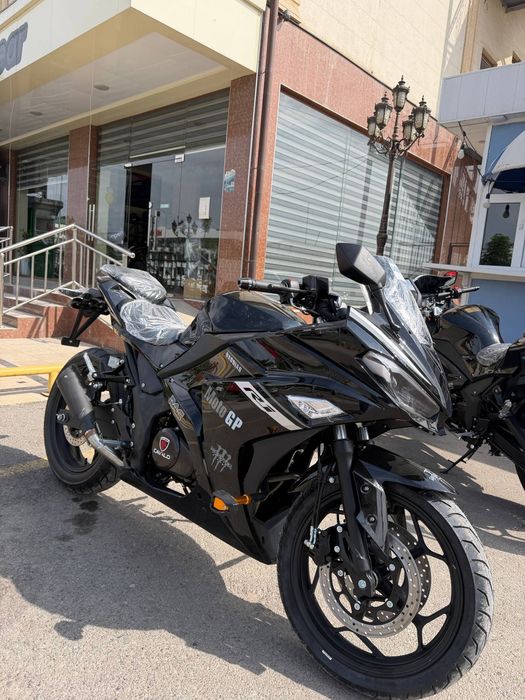 Продается Yamaha R1. Имеется рассрочка
