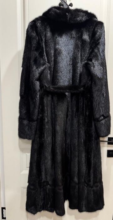 Срочно продам Норковую шубу.