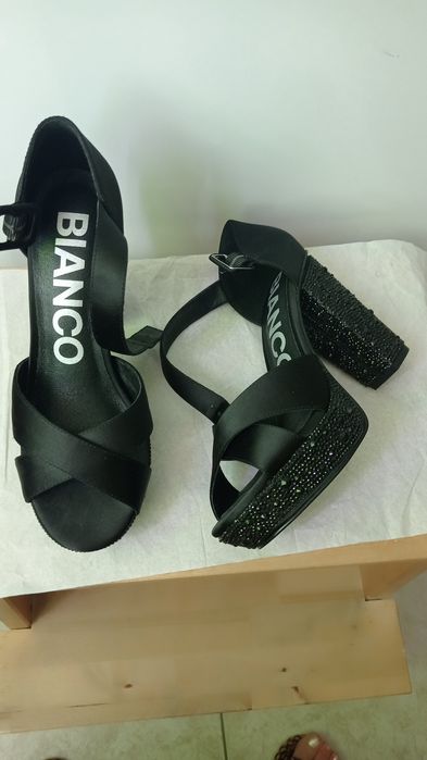 Елегантни официални обувки 37-ми номер