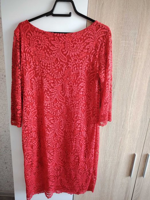 Официална рокля с дантела