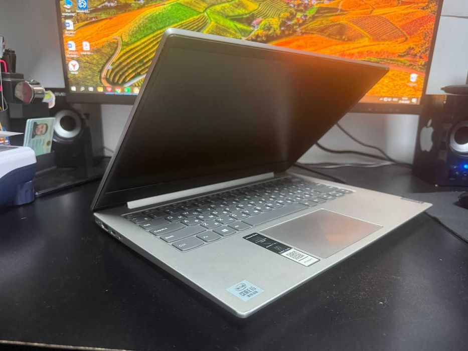 Офисный Ноутбук Lenovo
