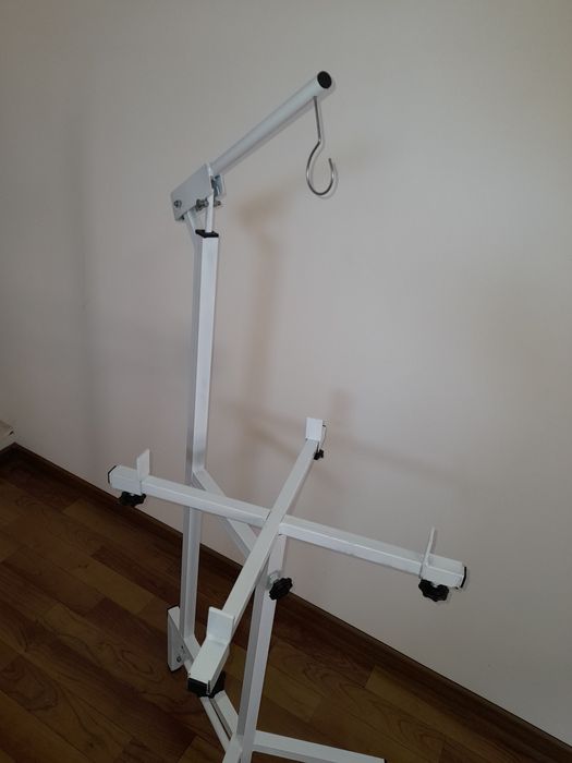 Медицинская подставка под бикс