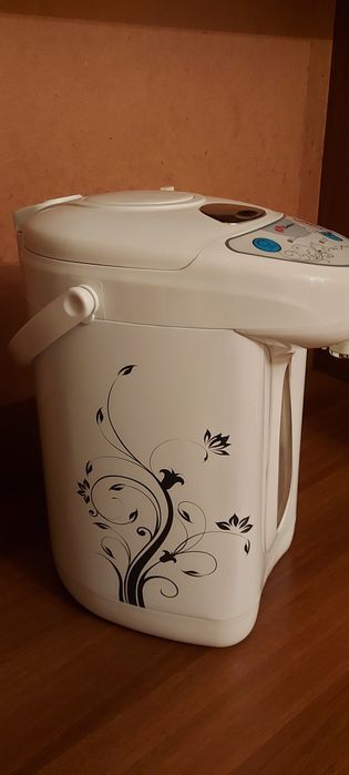 Срочно продам термопот новый