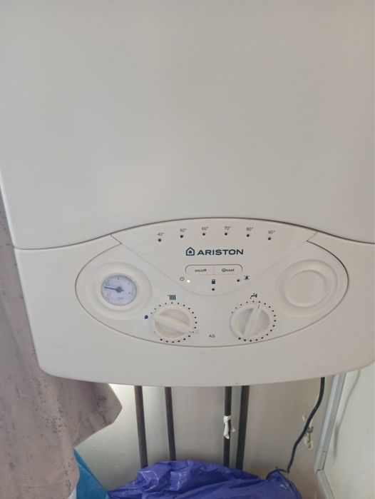 Vând garsonieră confort 1