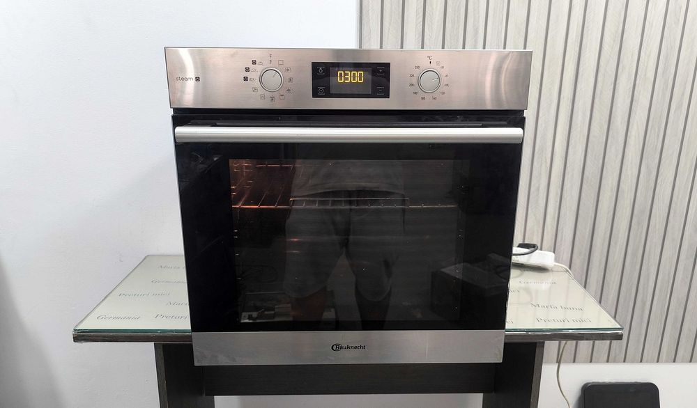 Cuptor Electric cu Aburi Bauknecht BAR2S K8 V2 IN, Functional
