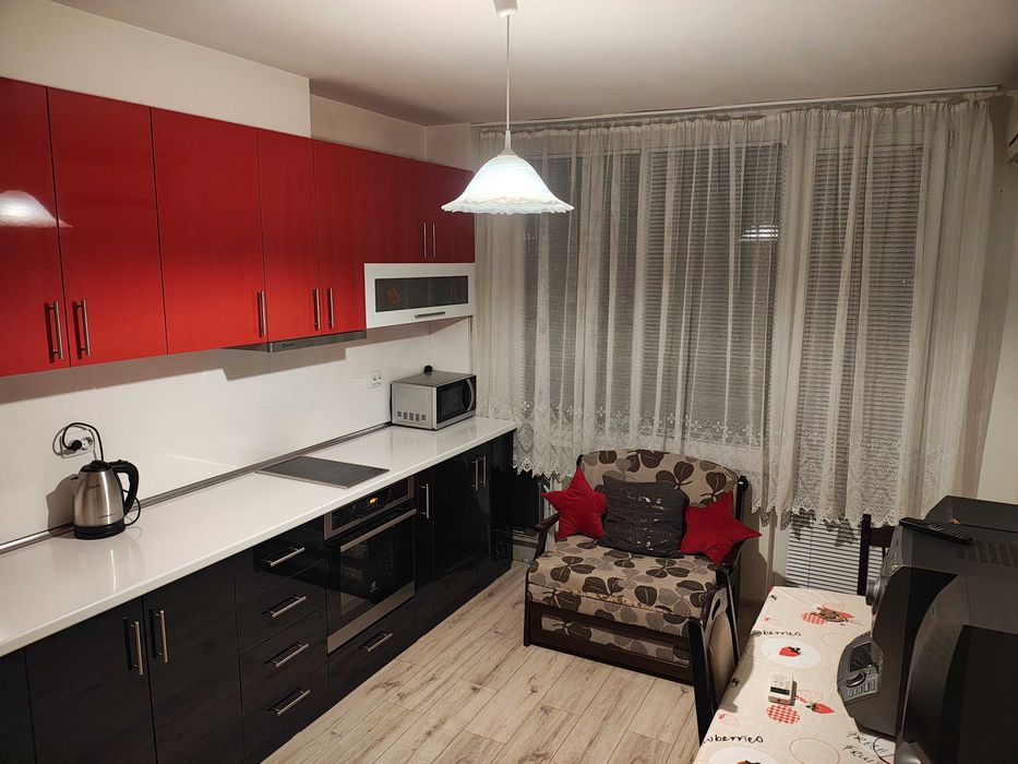 Продава се Четиристаен апартамент в Велико Търново, Колю Фичето - 85 кв.м за 1706 €/кв.м - Снимка #1