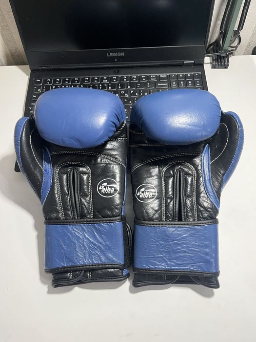 Синие перчатки VELO