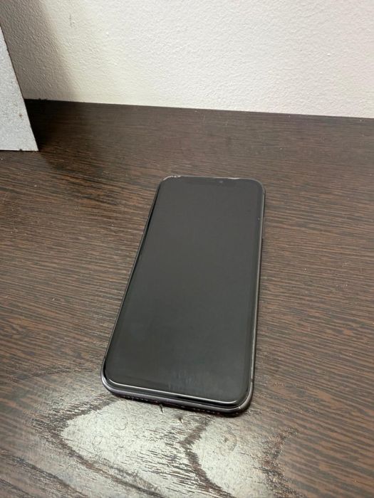 Продам iPhone 11 на 128 гб