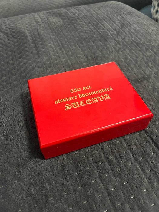 Vand medalie cu titlul:630 ani de atestare documentara.