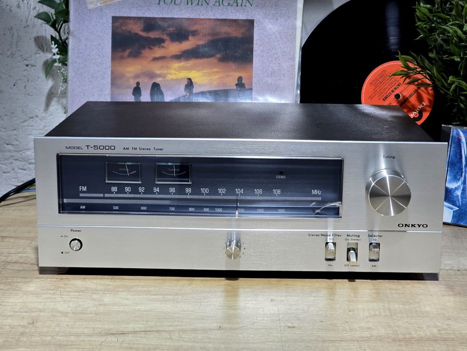 Radio tuner ONKYO T-5000, stereo hifi vintage ,argintiu