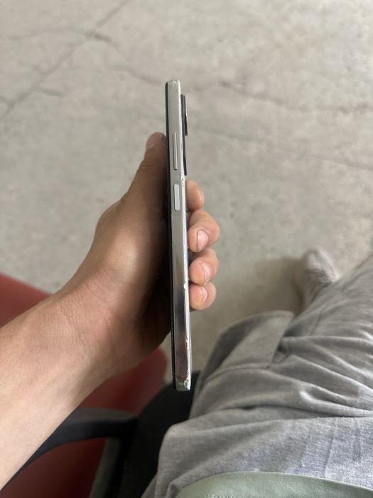 Прадаю телефон Redmi 11 pro