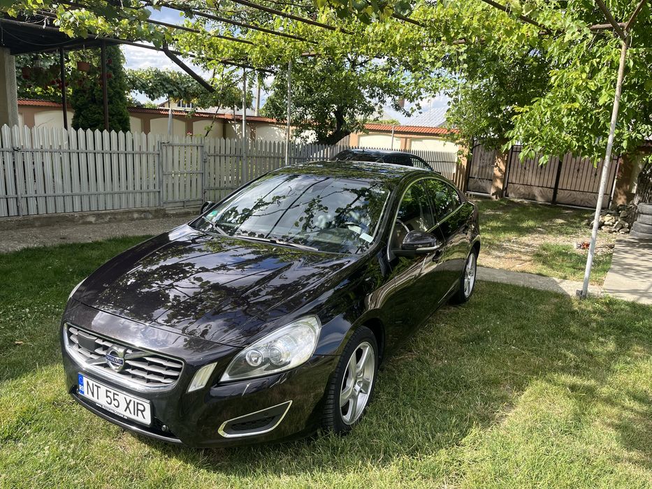 volvo s60 2010 2.0 benzina automat