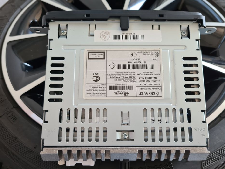 Sistem multimedia originala Renault  / Dacia  Radio CD, USB, Bluetooth