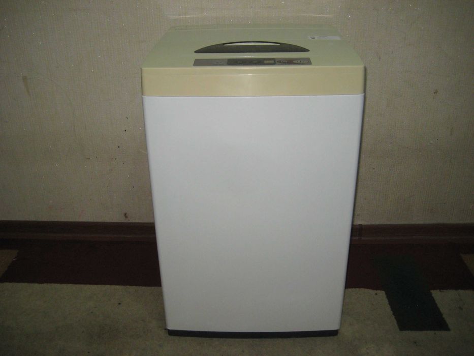 Стиральный машина SAMSUNG 6кг оригинал идеальном рабочим состоянии!