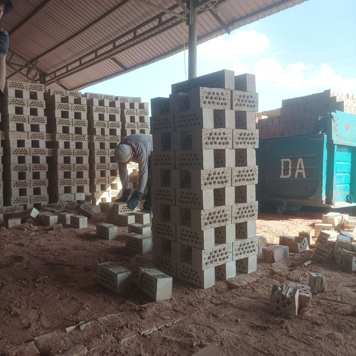 Кирпич жженый, пишган ғишт, g'isht, гишт, Тешик гишт