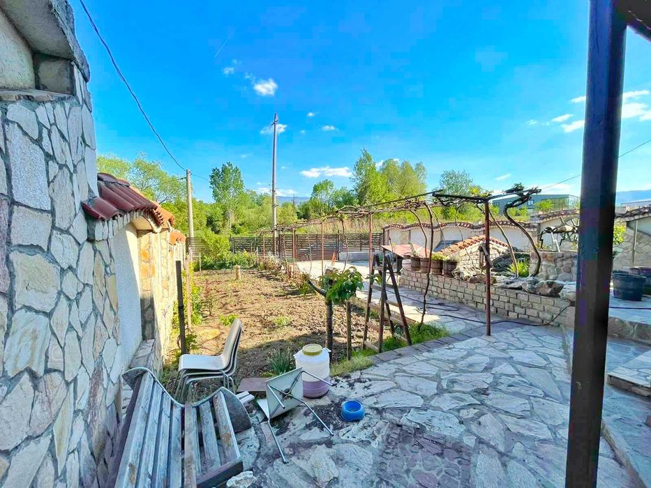 Продава се Къща в София, Люлин 3 - 298 кв.м за 1007 €/кв.м - Снимка #11