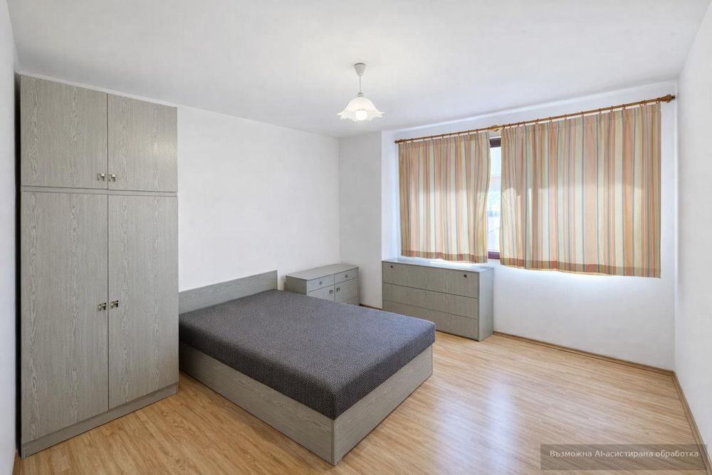 Тристаен апартамент в ТОП Център/ Тиха улица!